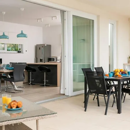 Holiday home Sandi